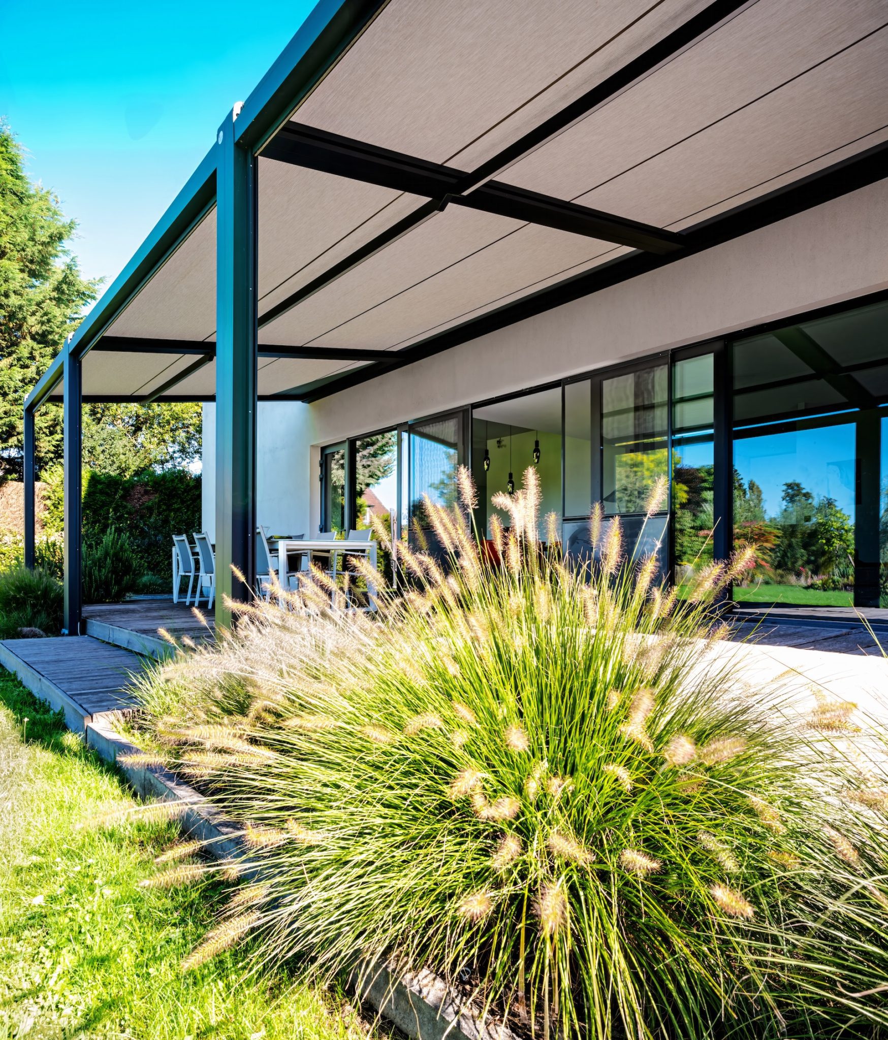 Pergolazonwering-zonwering-van-der-veen