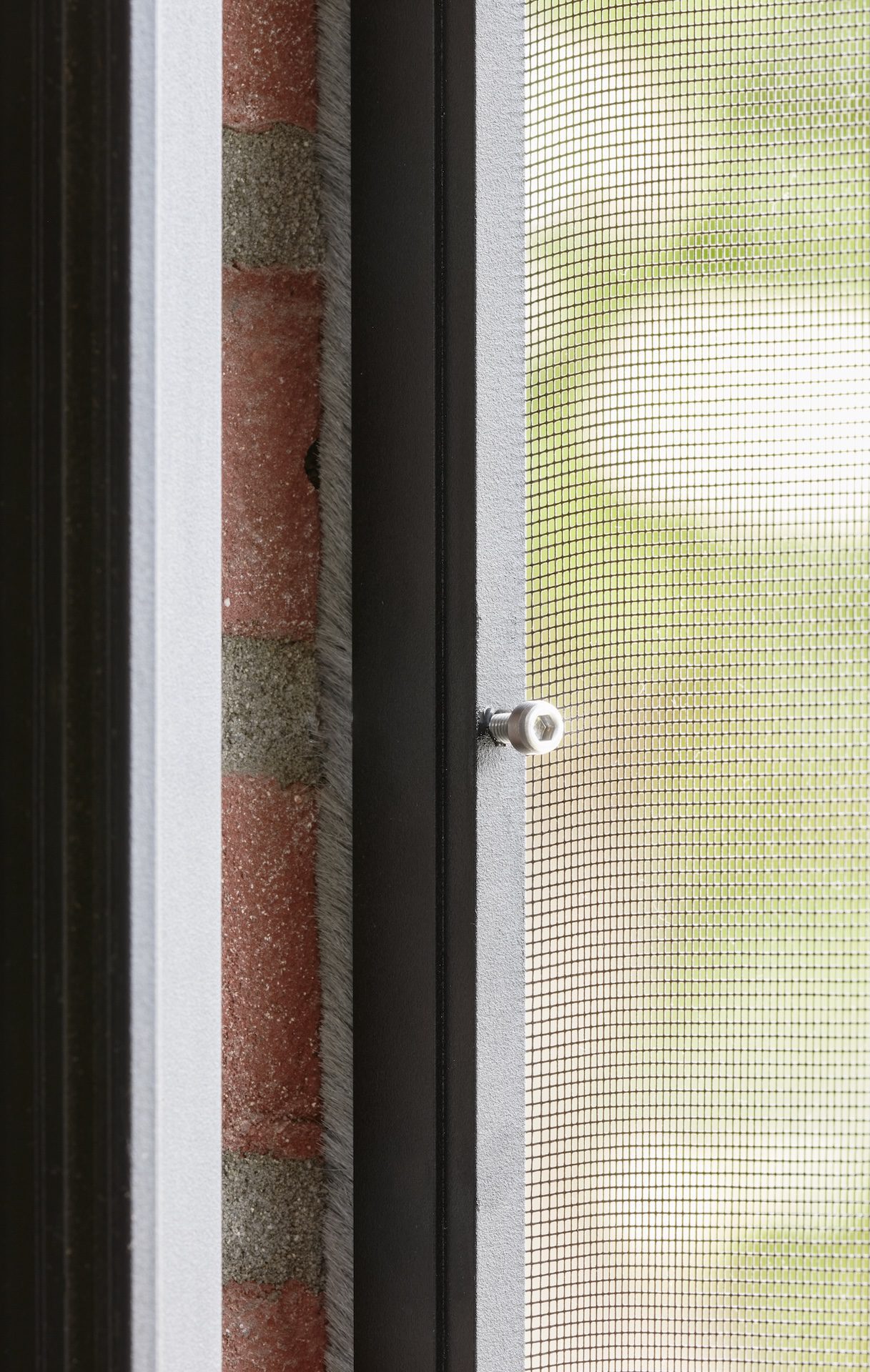 Zonwering-van-der-veen-klemhorren-2